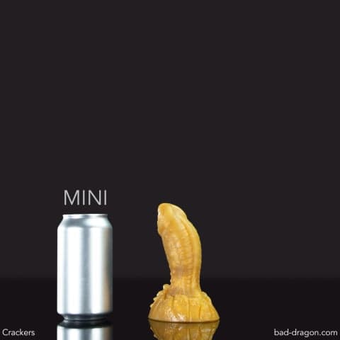 Crackers the Cockatrice (Mini)